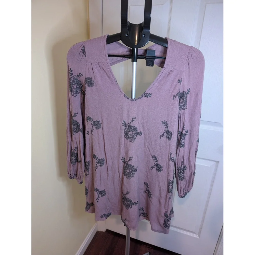 Free People Emma Mini Tunic Dress Small Floral Embroidered V-Neck‎ Cutout Back